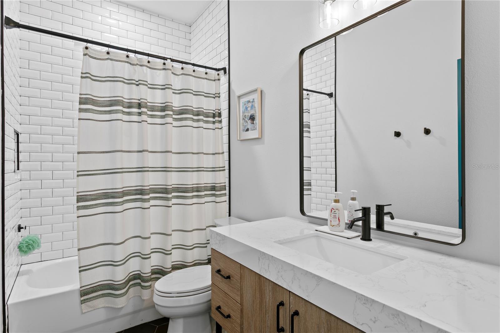 Image 43 of 74 For 2107 Branch Hill Street