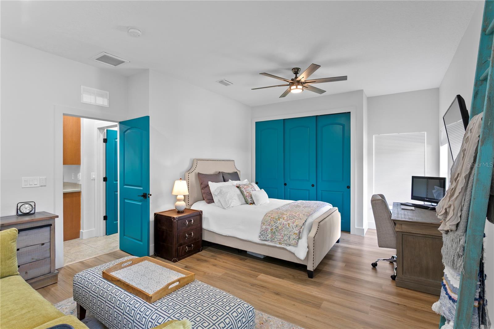 Image 51 of 74 For 2107 Branch Hill Street