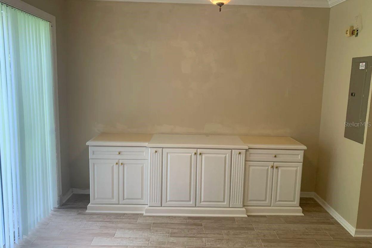 Image 4 of 11 For 12755 Sunland Court