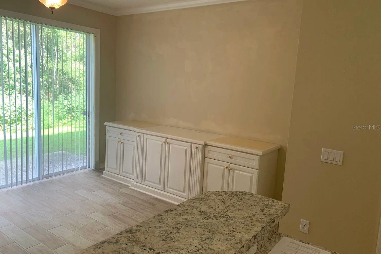 Image 5 of 11 For 12755 Sunland Court