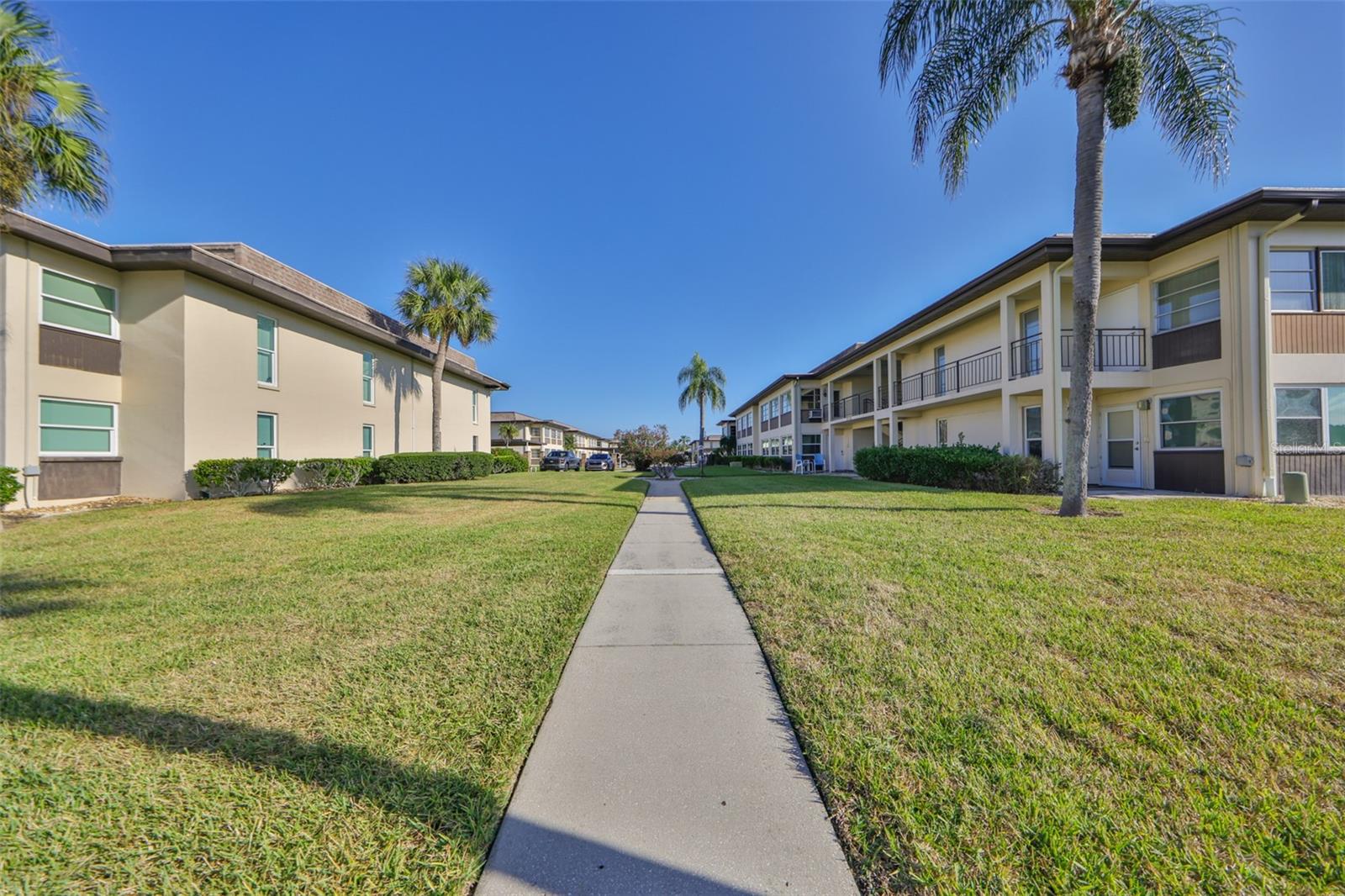 Image 28 of 42 For 5108 Amulet Drive  206