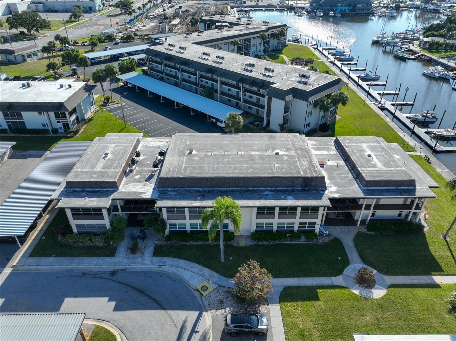 Image 30 of 42 For 5108 Amulet Drive  206