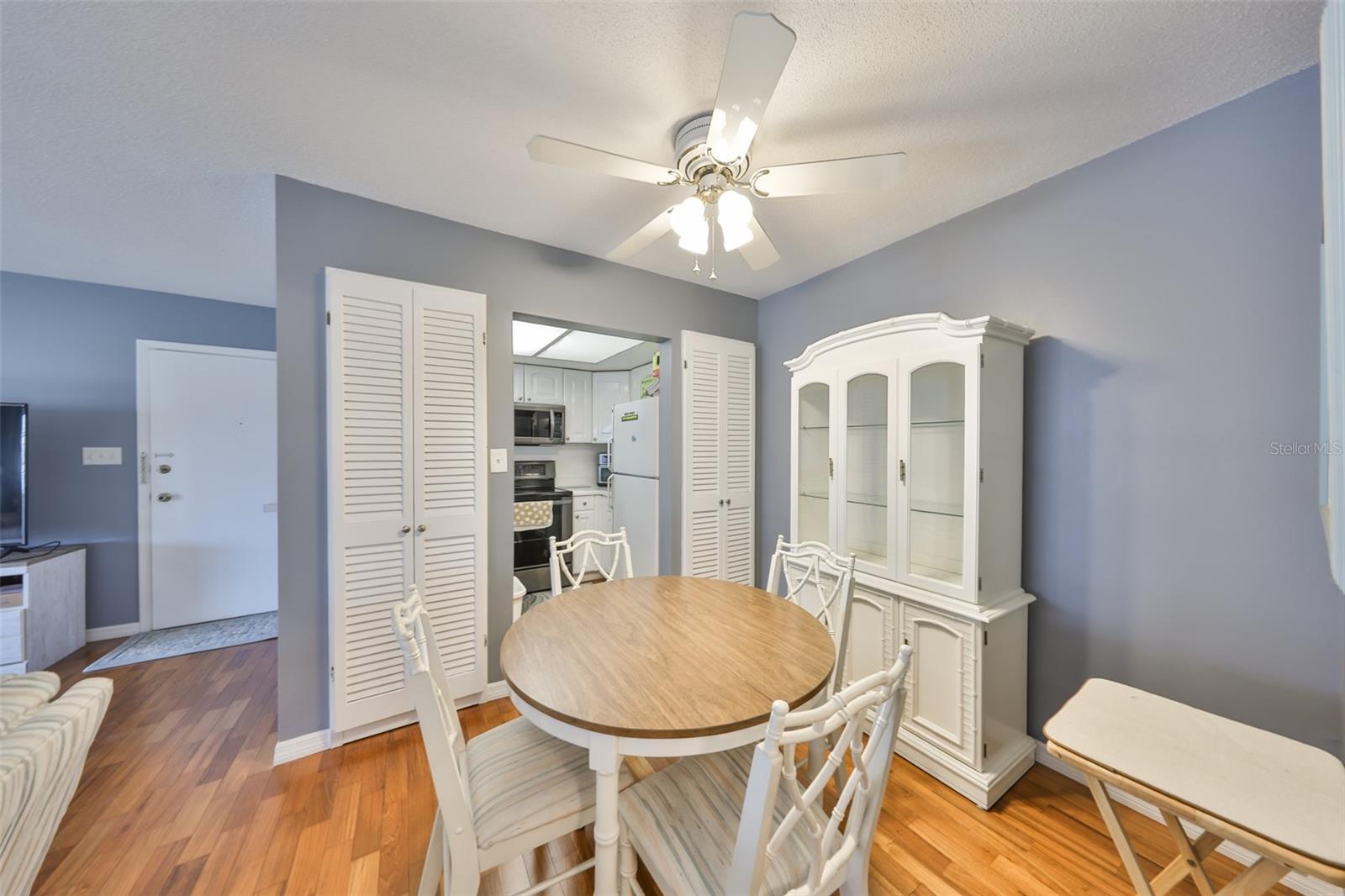 Image 9 of 42 For 5108 Amulet Drive  206