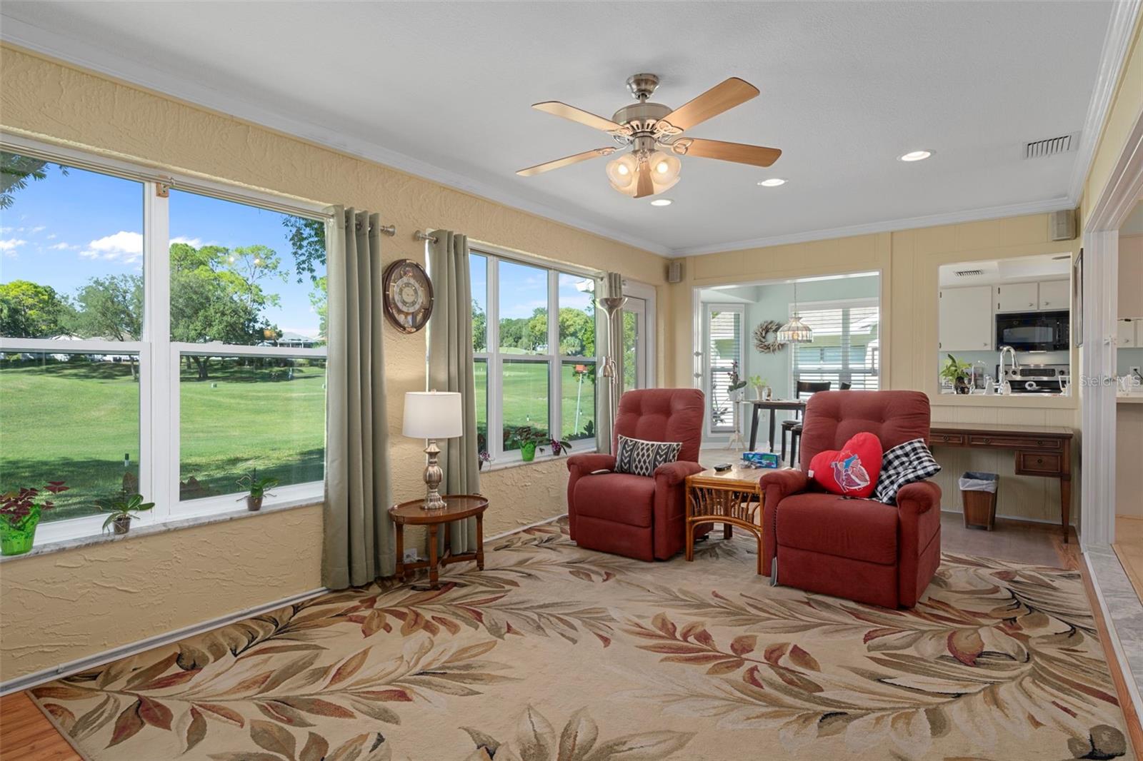 Image 10 of 36 For 7167 Crown Oaks Drive