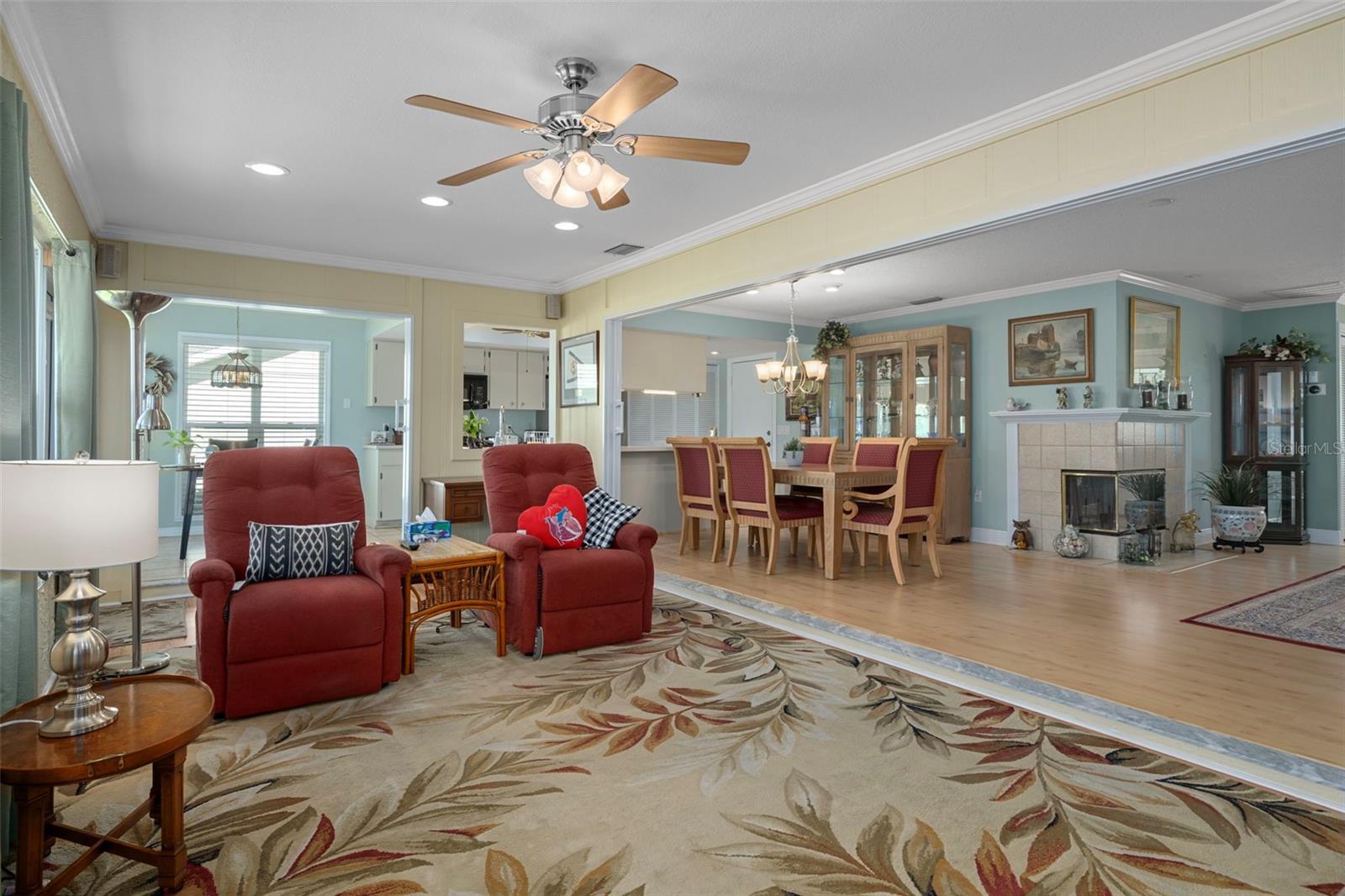 Image 11 of 36 For 7167 Crown Oaks Drive