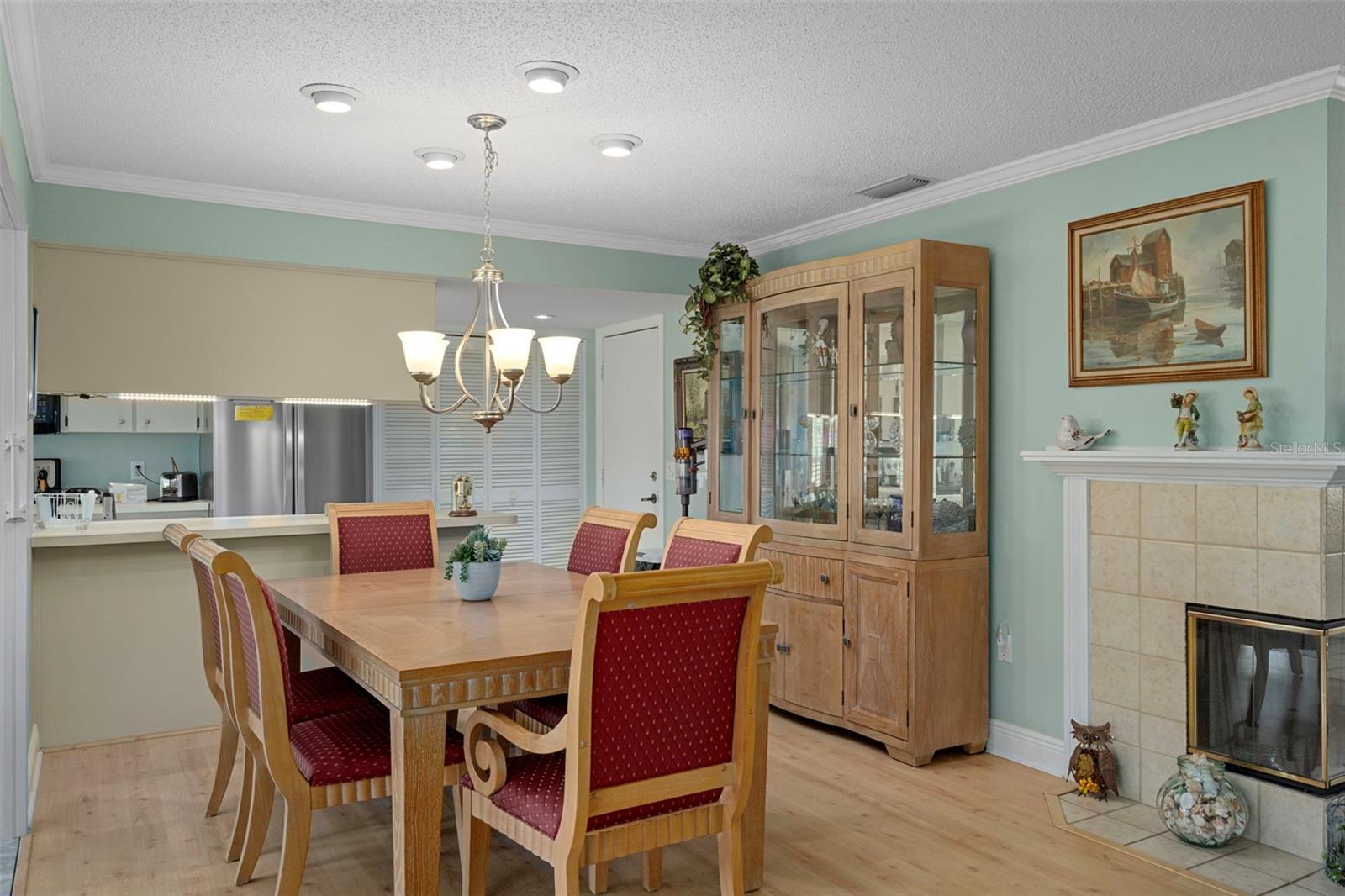 Image 14 of 36 For 7167 Crown Oaks Drive