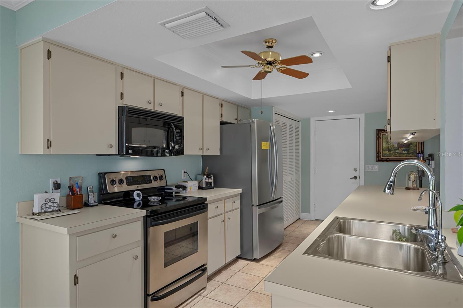 Image 19 of 36 For 7167 Crown Oaks Drive