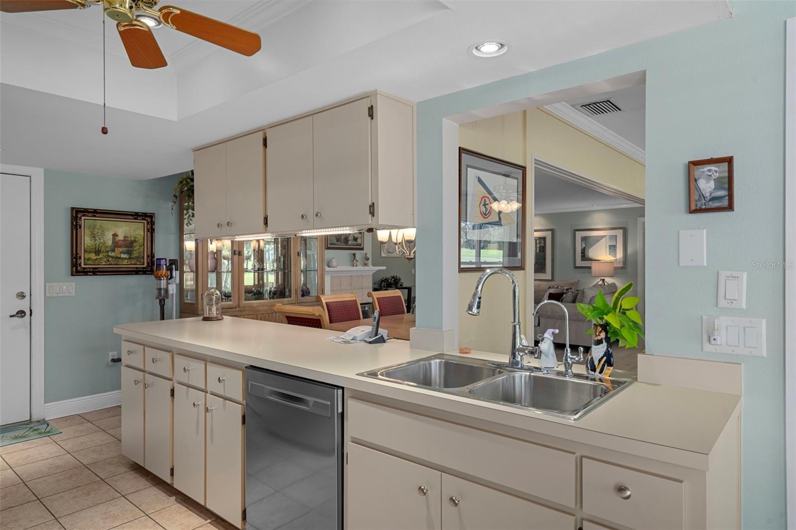 Image 20 of 36 For 7167 Crown Oaks Drive