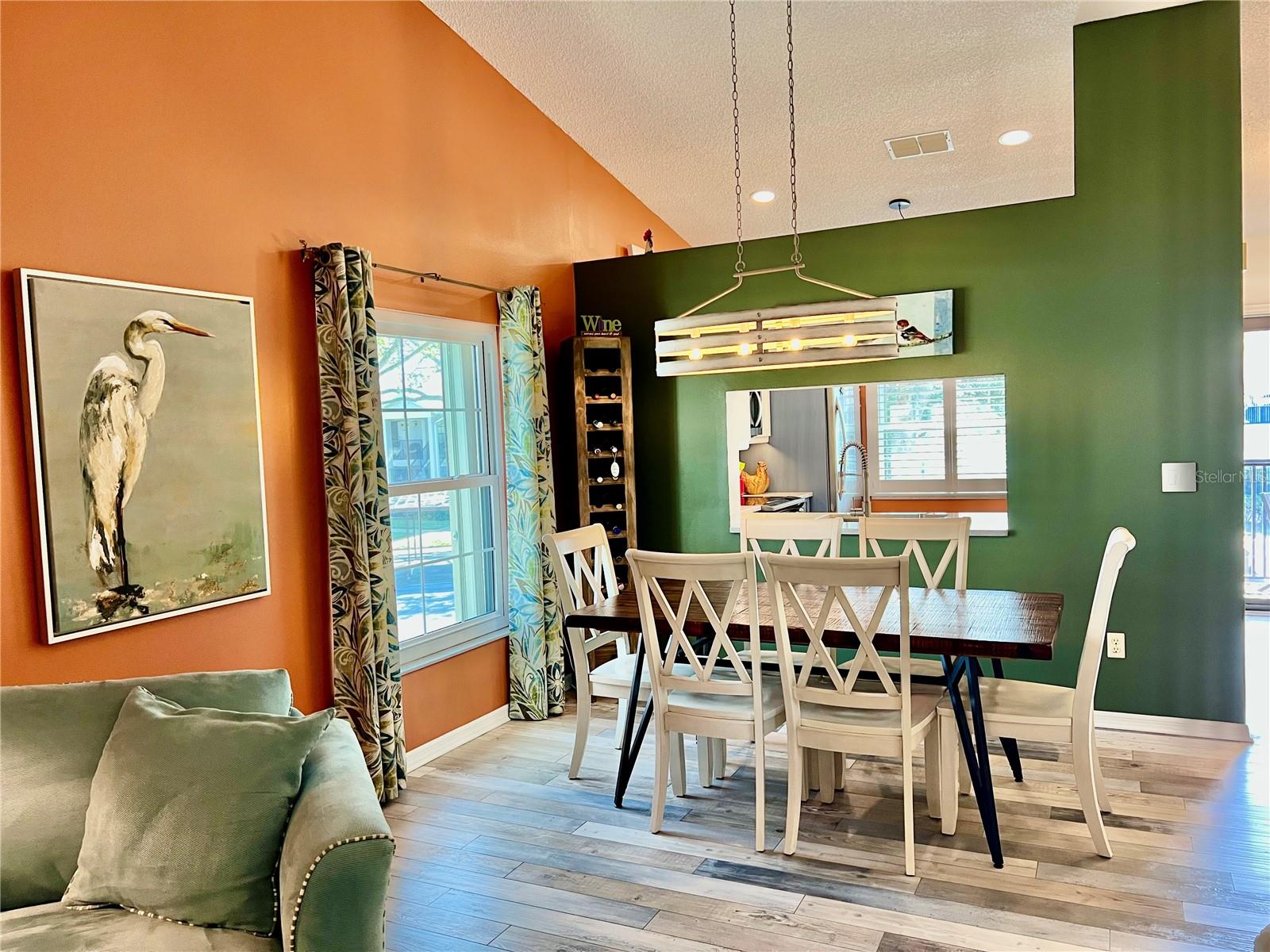 Image 15 of 55 For 2150 Elm Street 605