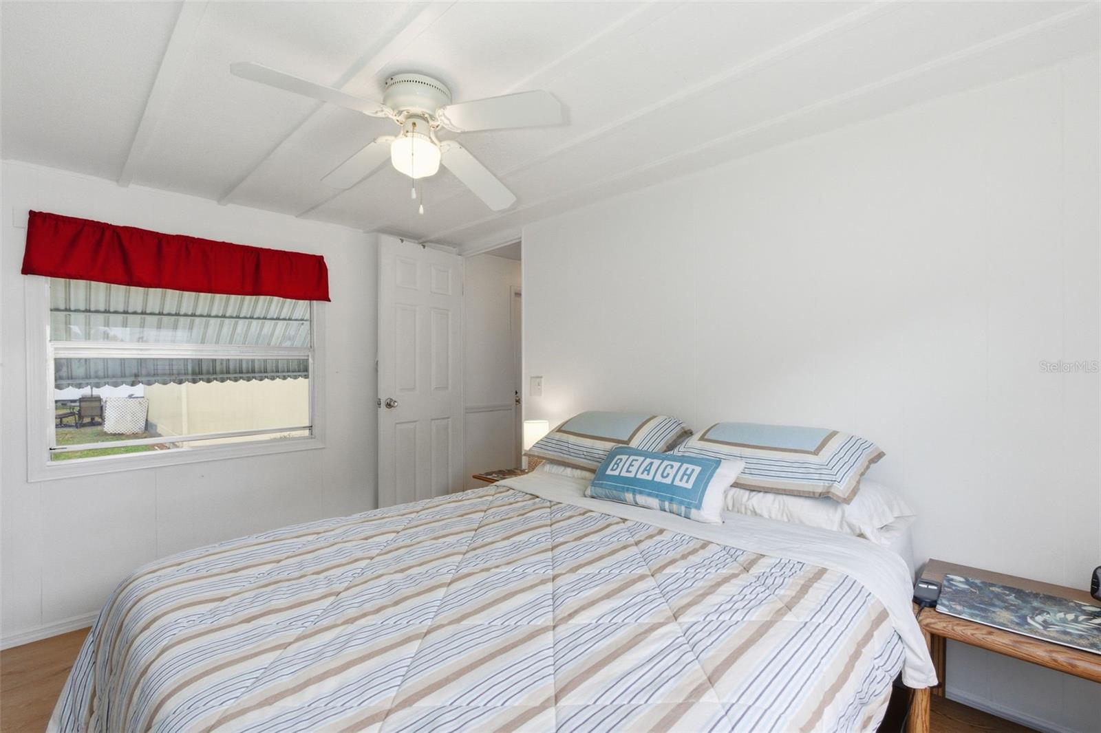 Listing photo id 13 for 27466 Us Highway 19 N 101