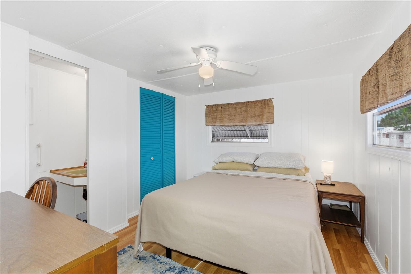 Listing photo id 17 for 27466 Us Highway 19 N 101