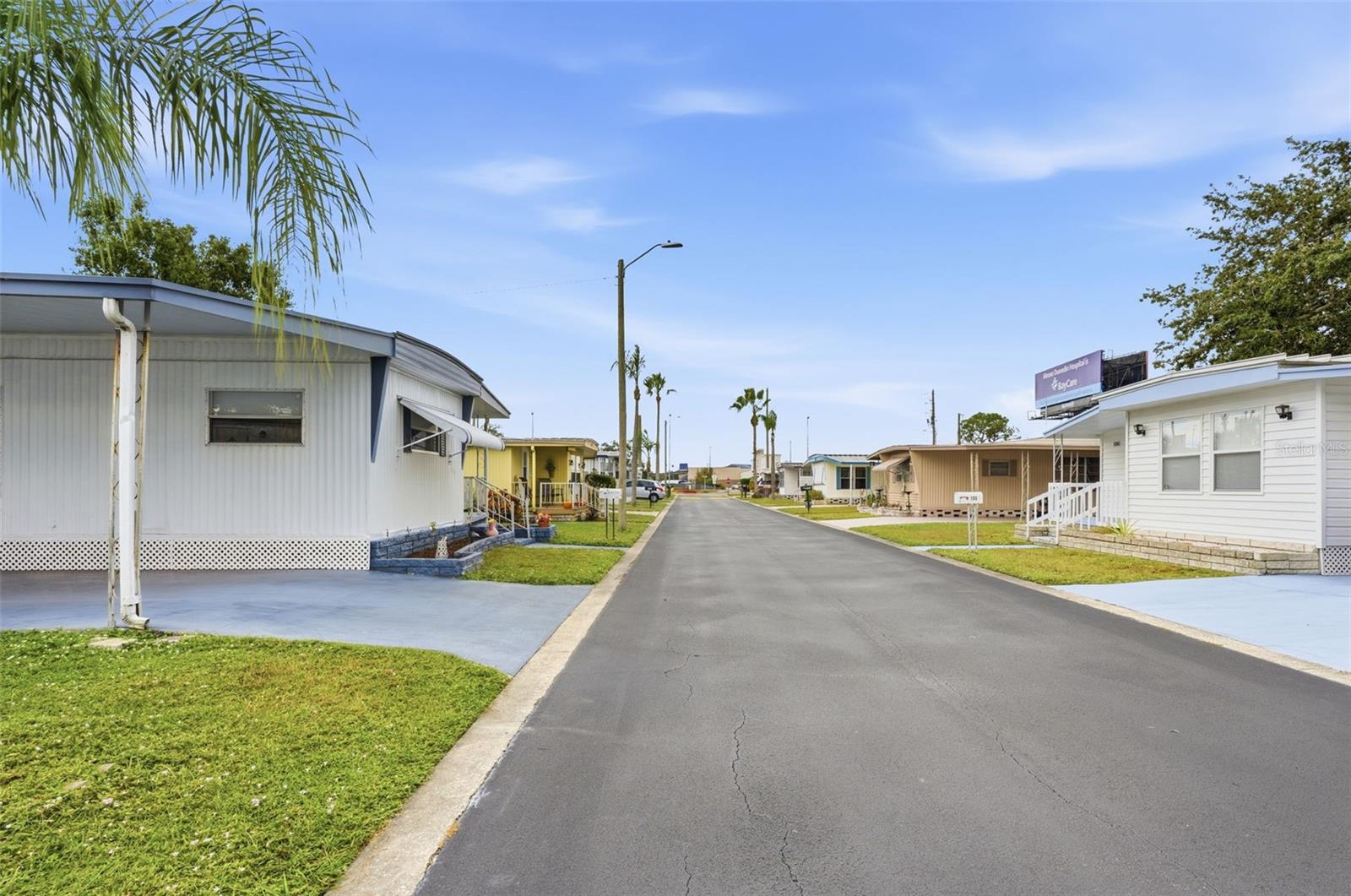 Listing photo id 30 for 27466 Us Highway 19 N 101