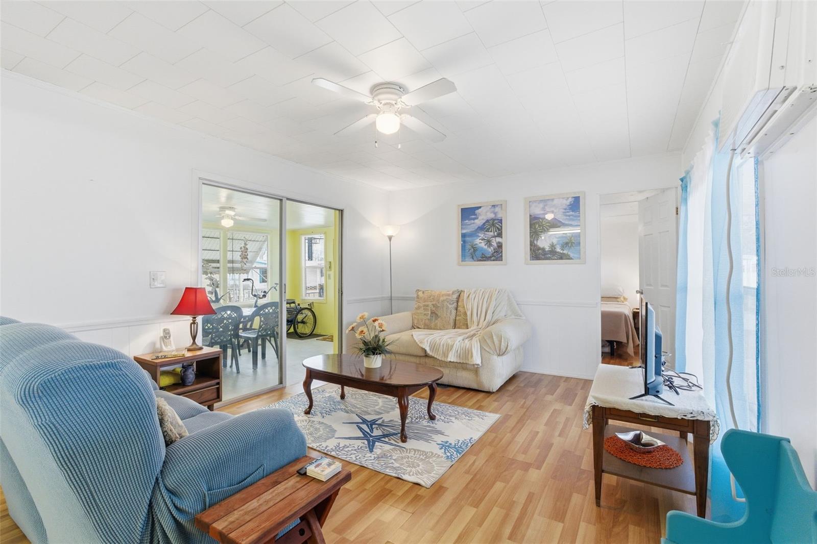 Listing photo id 7 for 27466 Us Highway 19 N 101