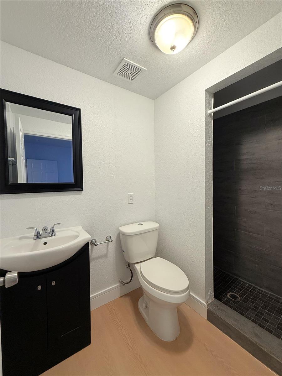 Image 4 of 10 For 409 8th Street N 10