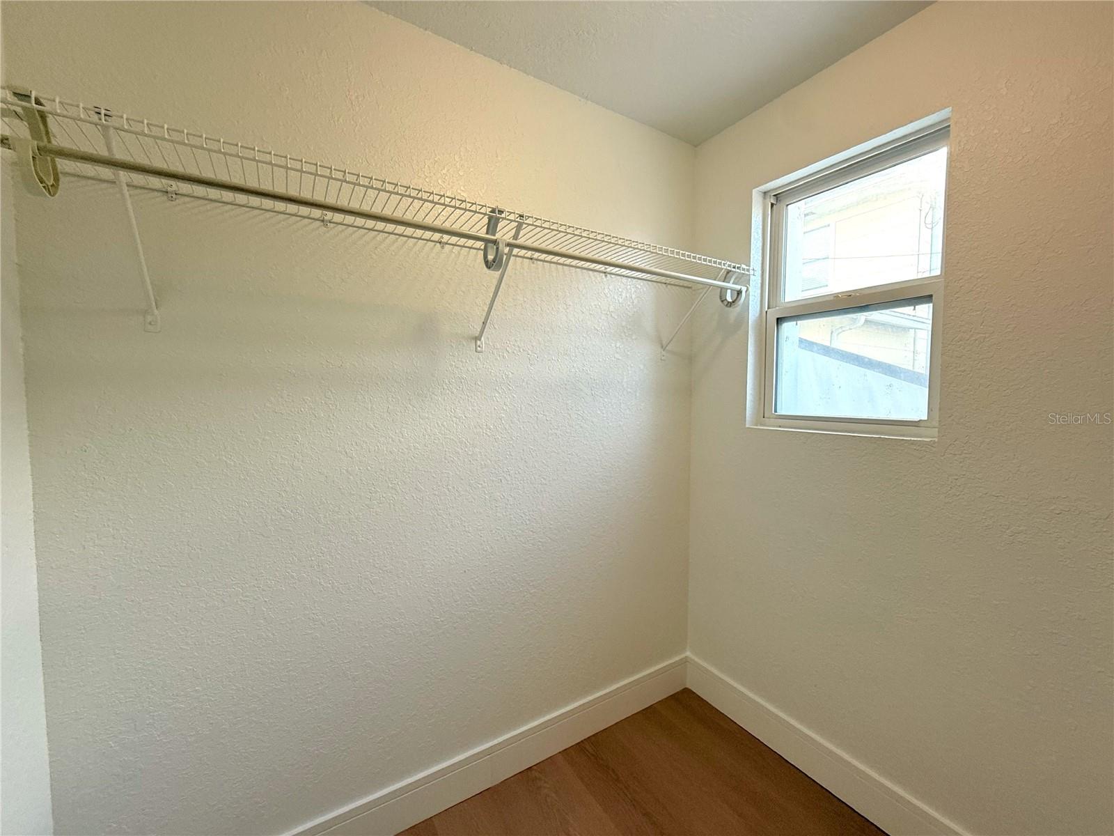 Image 5 of 10 For 409 8th Street N 10