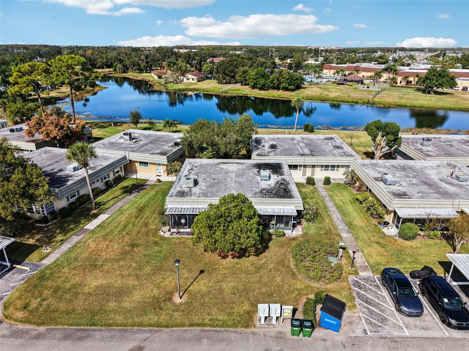 Image 22 of 56 For 201 Kings Boulevard 13