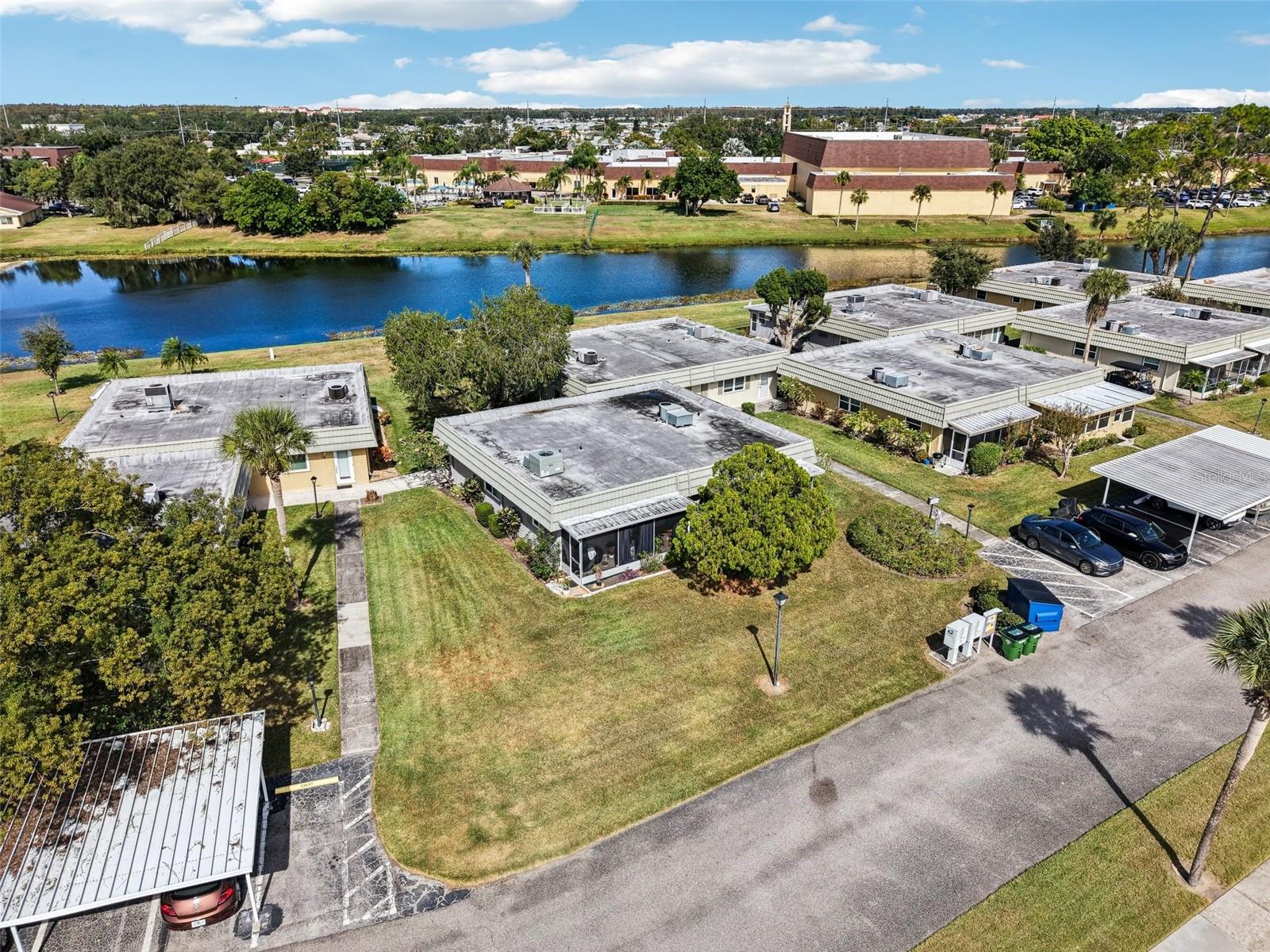 Image 25 of 56 For 201 Kings Boulevard 13