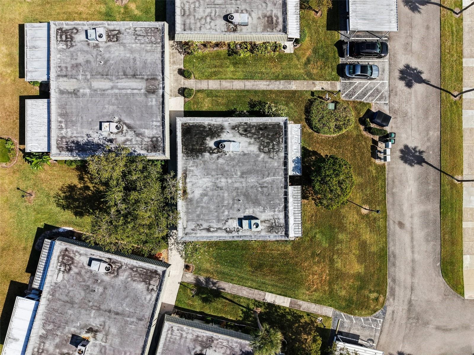 Image 26 of 56 For 201 Kings Boulevard 13