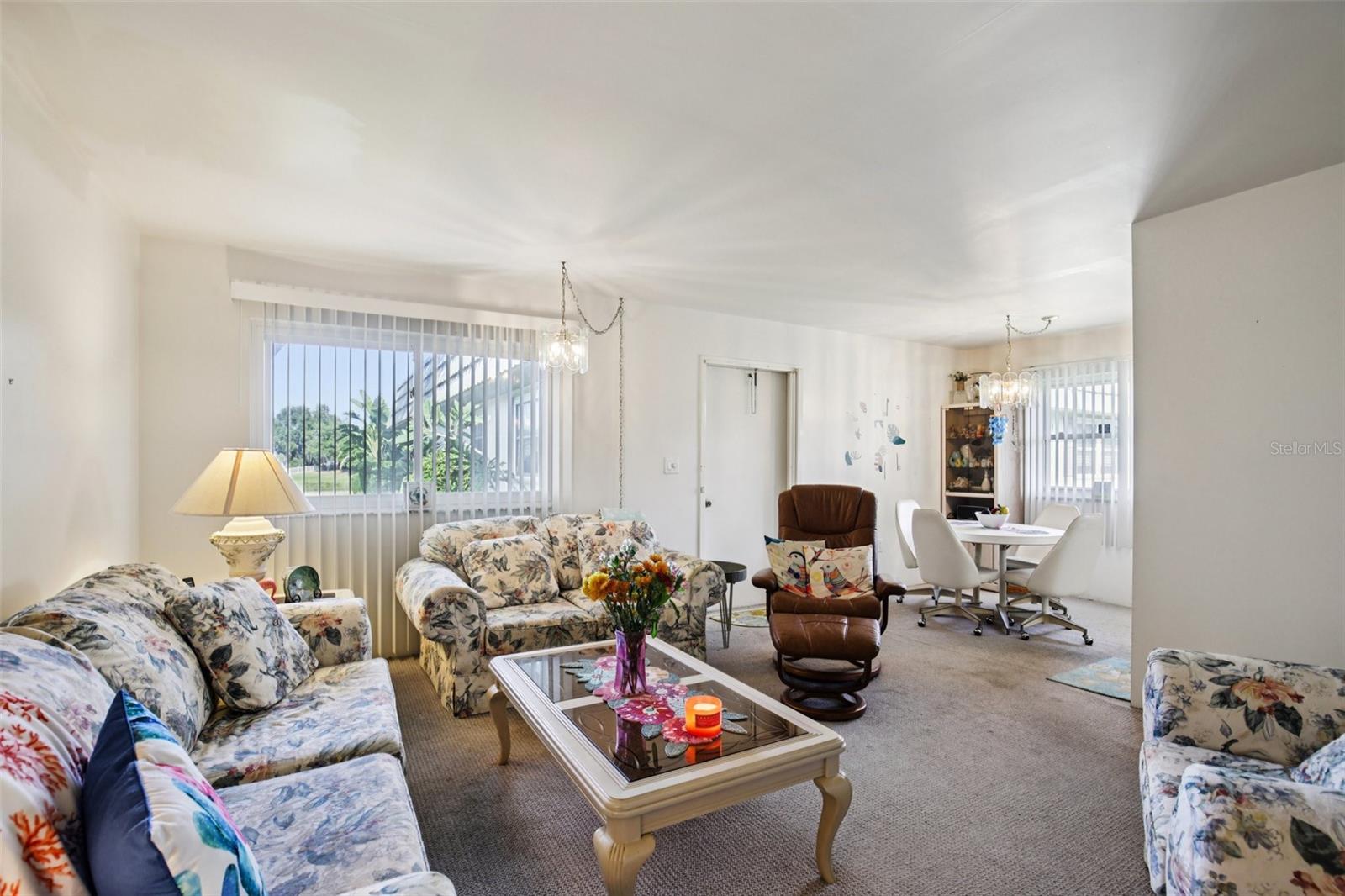 Image 5 of 56 For 201 Kings Boulevard 13