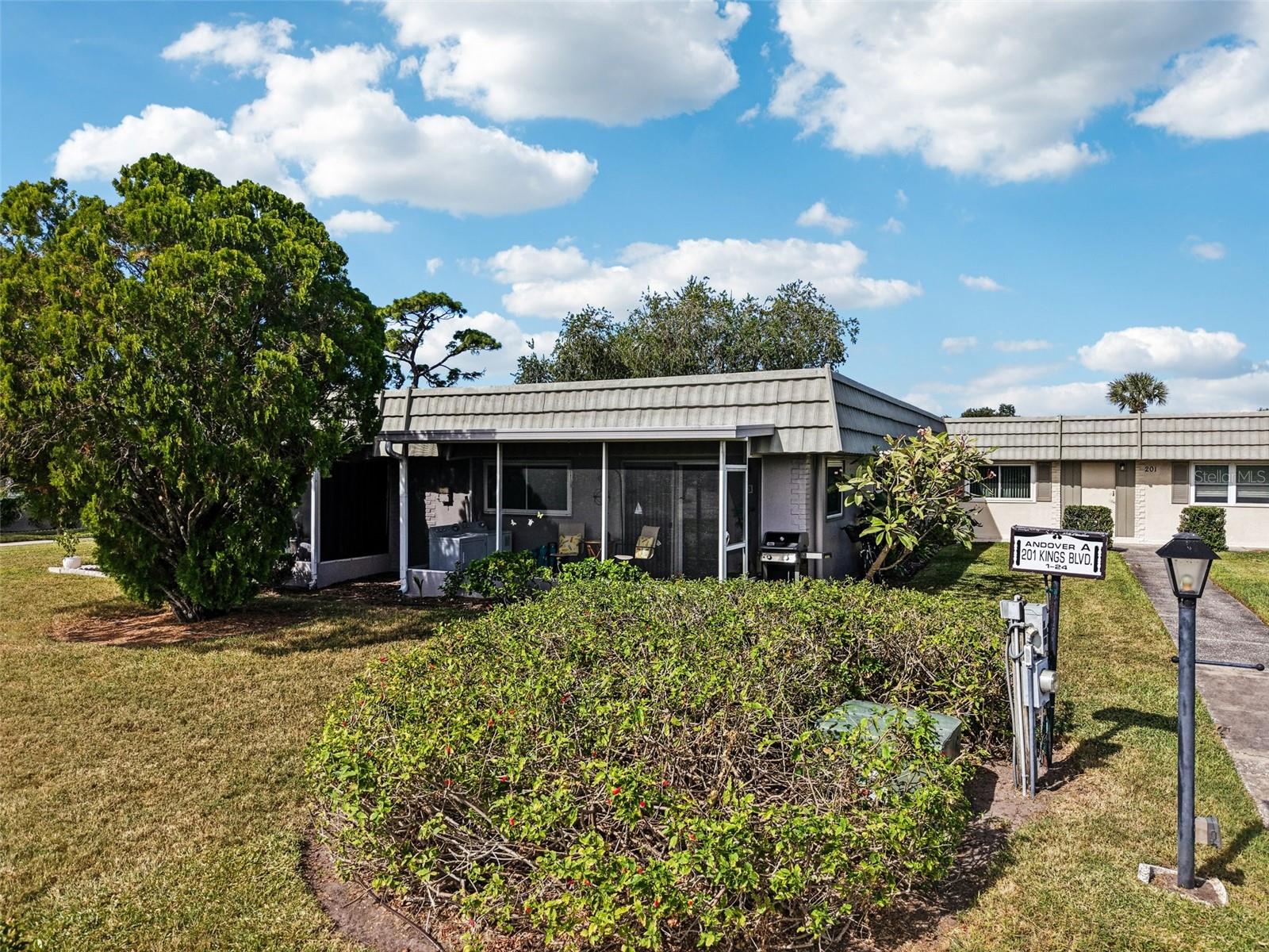 Image 51 of 56 For 201 Kings Boulevard 13