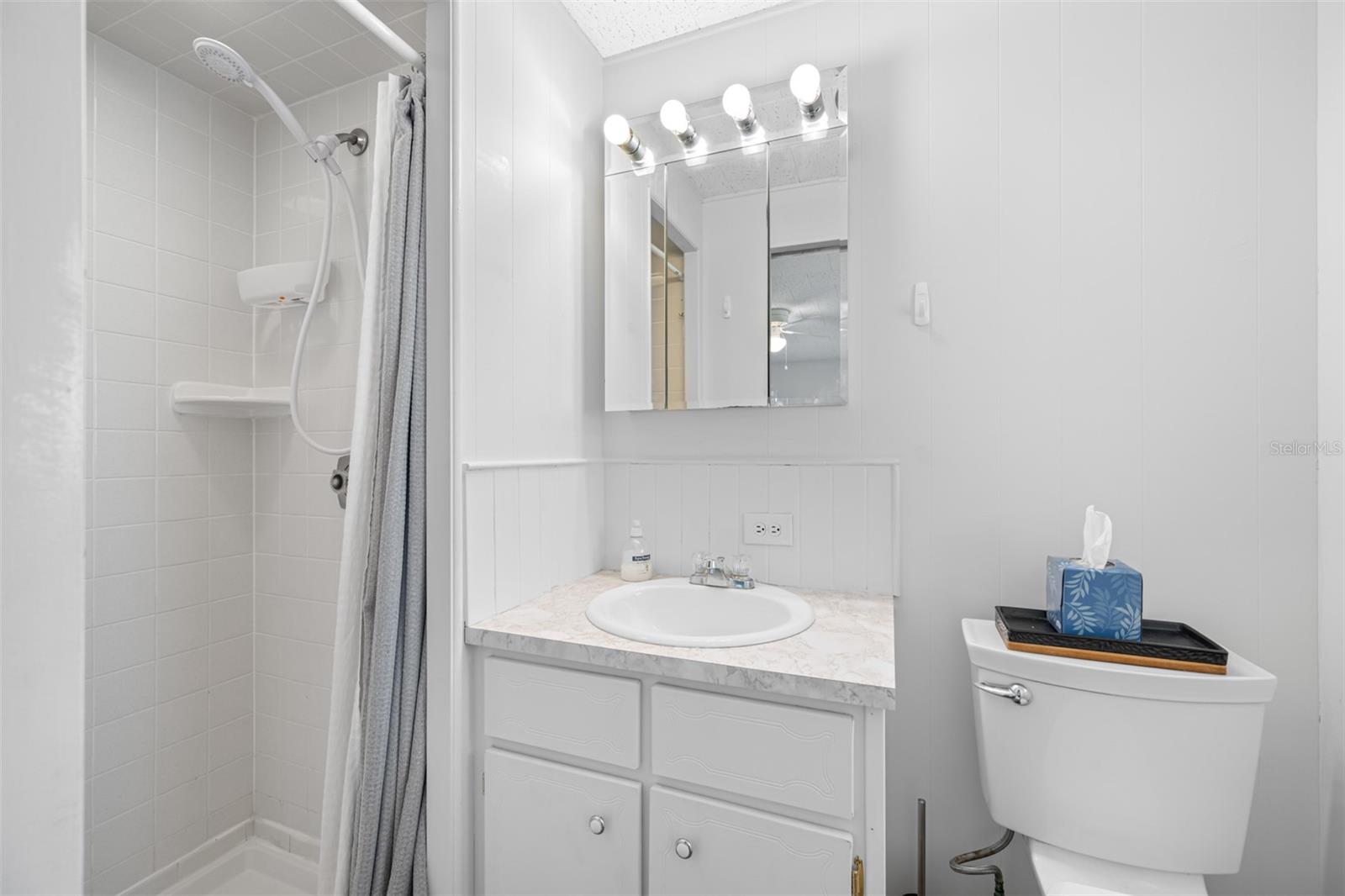 Image 36 of 67 For 18675 Us Highway 19 N 319