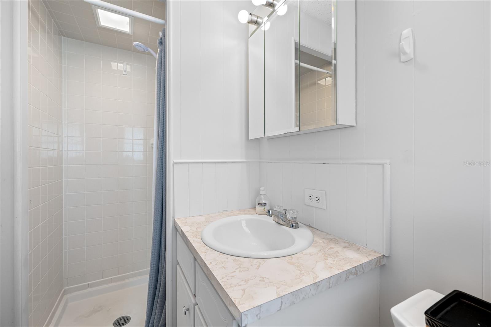 Image 38 of 67 For 18675 Us Highway 19 N 319