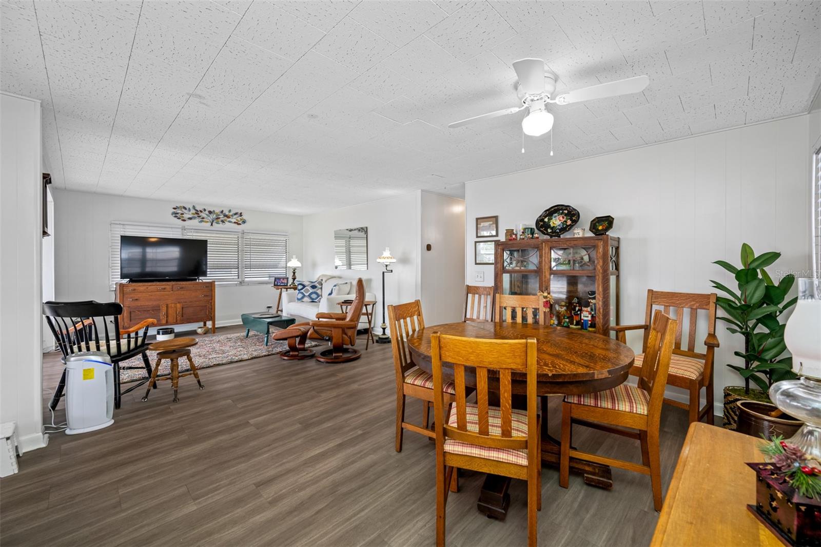 Image 5 of 67 For 18675 Us Highway 19 N 319