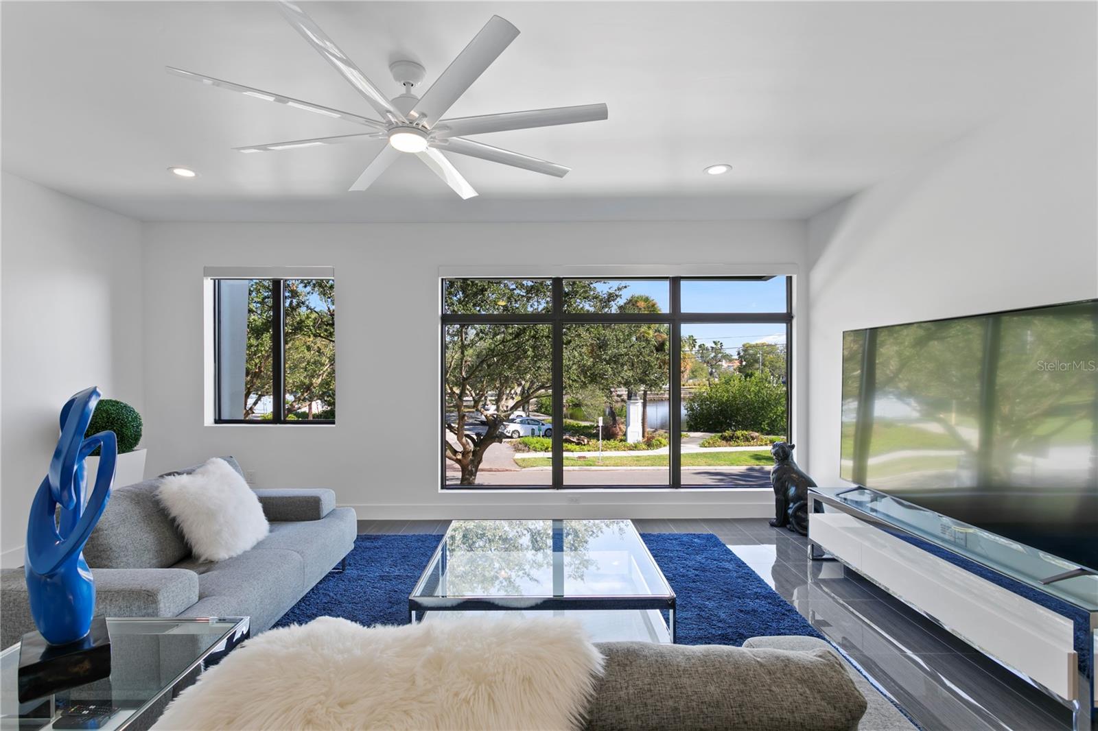 Image 11 of 66 For 90 Columbia Drive 3