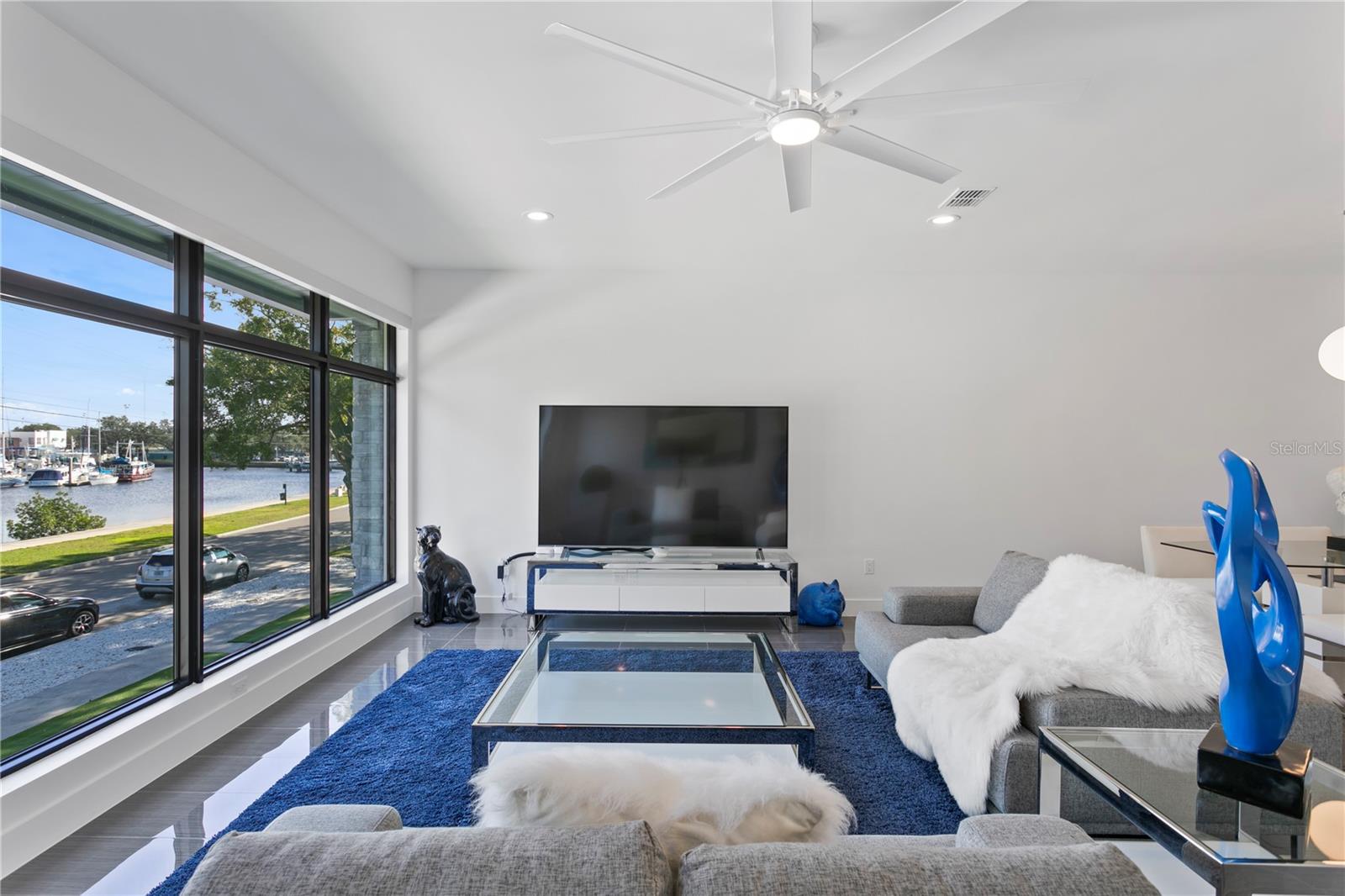 Image 14 of 66 For 90 Columbia Drive 3