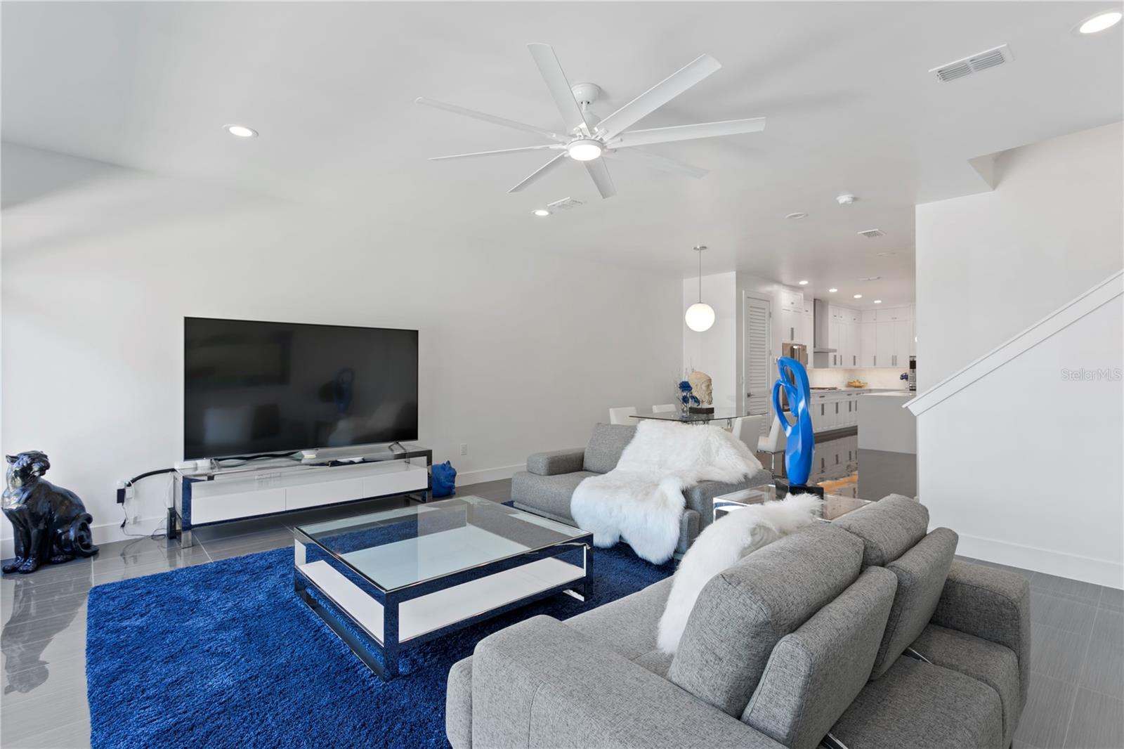 Image 16 of 66 For 90 Columbia Drive 3