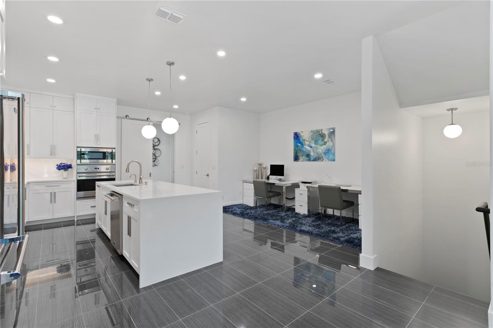 Image 21 of 66 For 90 Columbia Drive 3