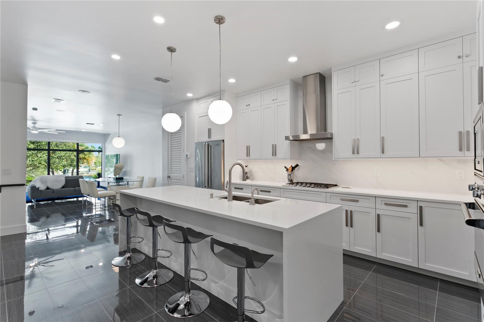 Image 27 of 66 For 90 Columbia Drive 3