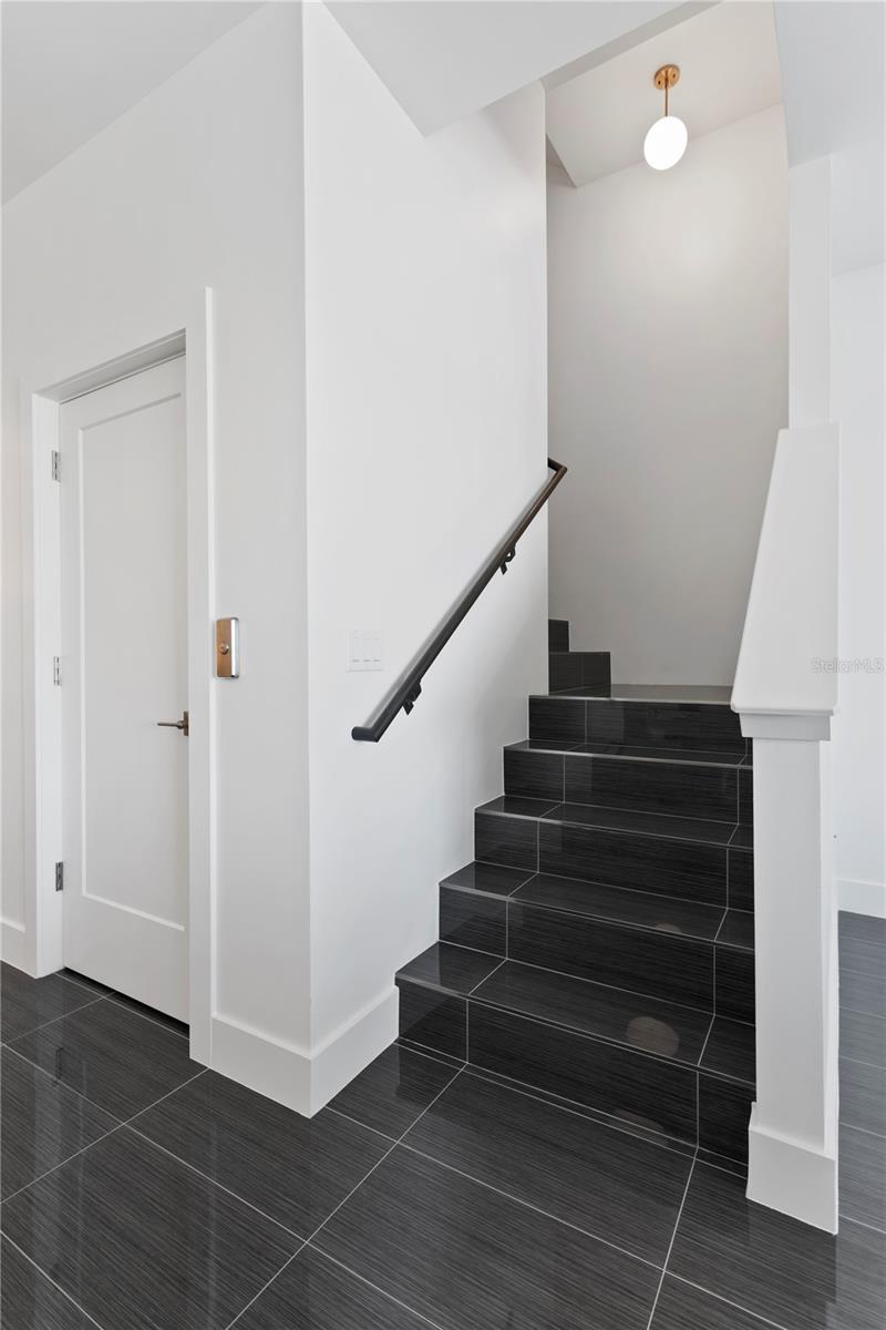 Image 36 of 66 For 90 Columbia Drive 3