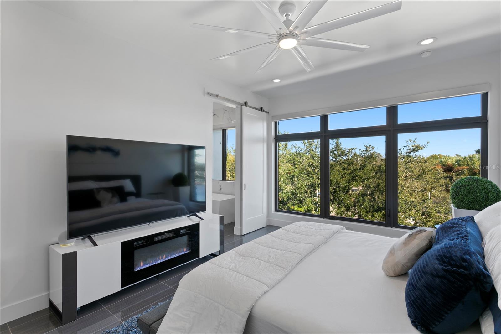 Image 38 of 66 For 90 Columbia Drive 3