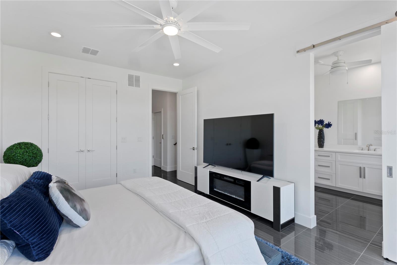 Image 39 of 66 For 90 Columbia Drive 3