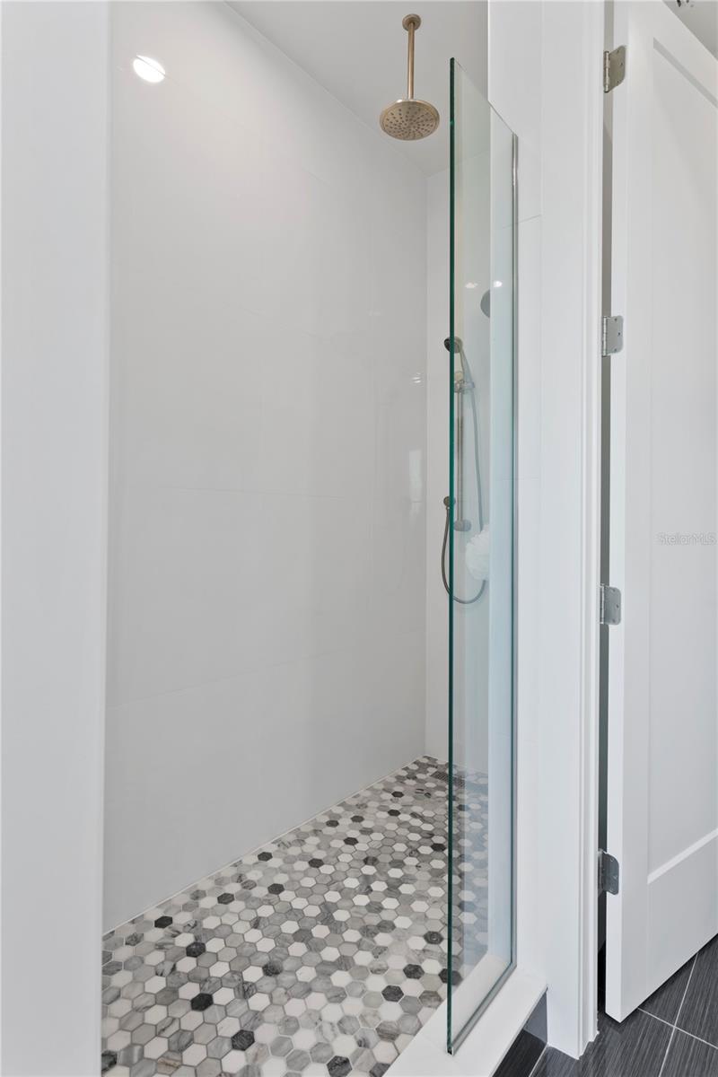 Image 44 of 66 For 90 Columbia Drive 3