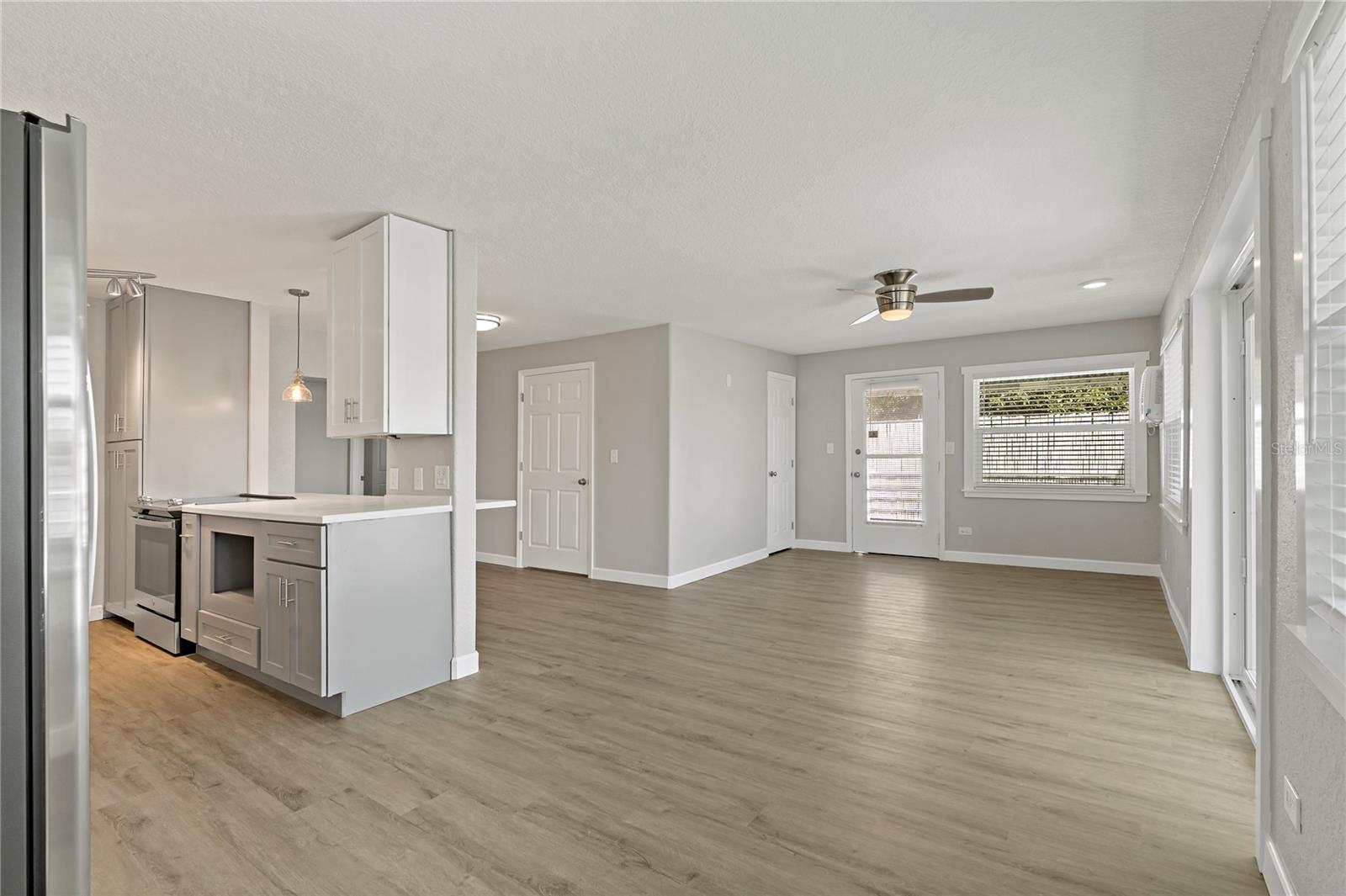 Image 10 of 44 For 8441 Bayshore Drive A