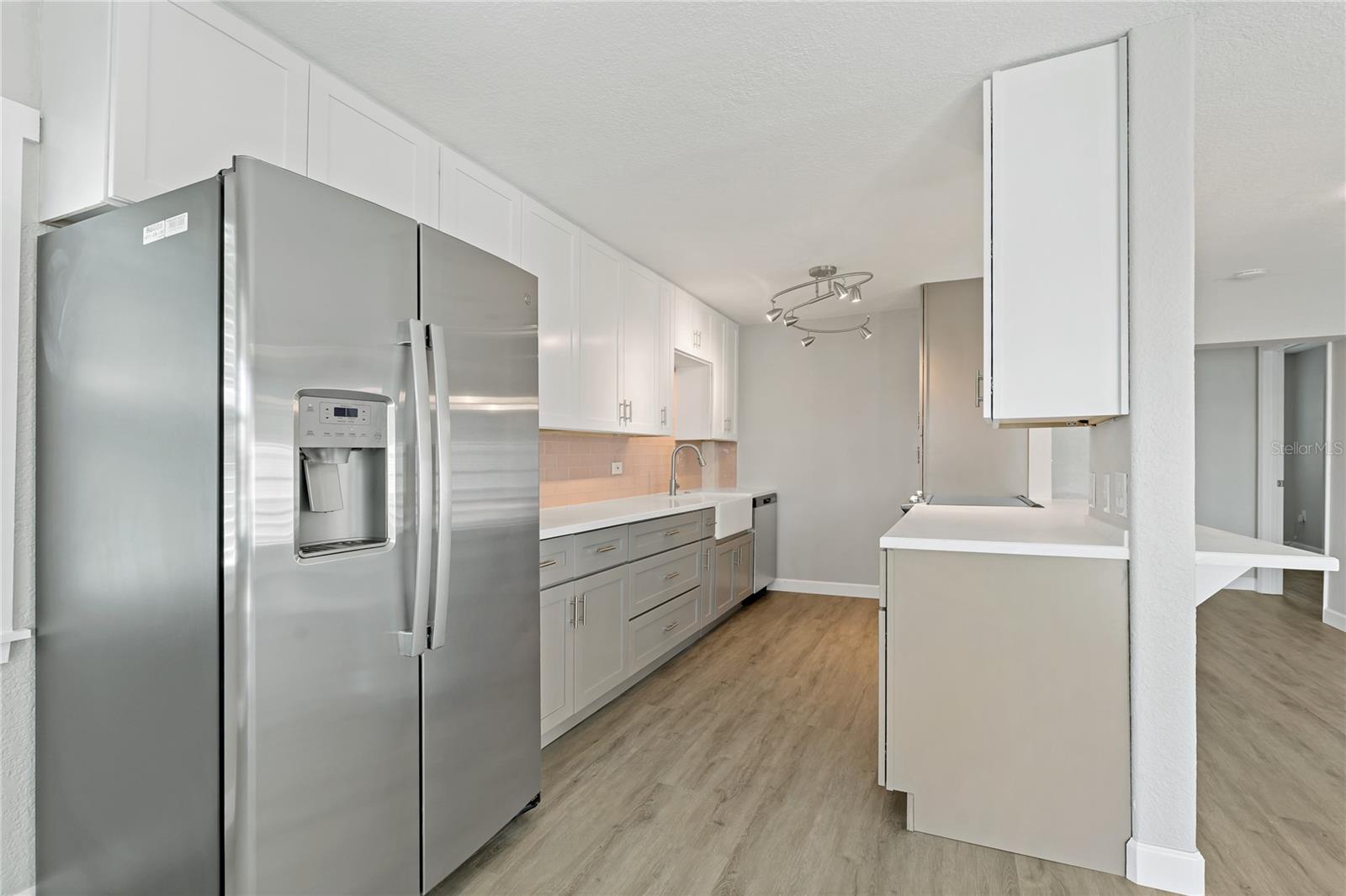 Image 11 of 44 For 8441 Bayshore Drive A