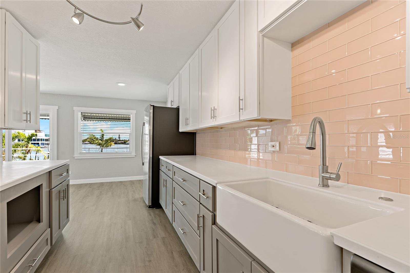 Image 15 of 44 For 8441 Bayshore Drive A