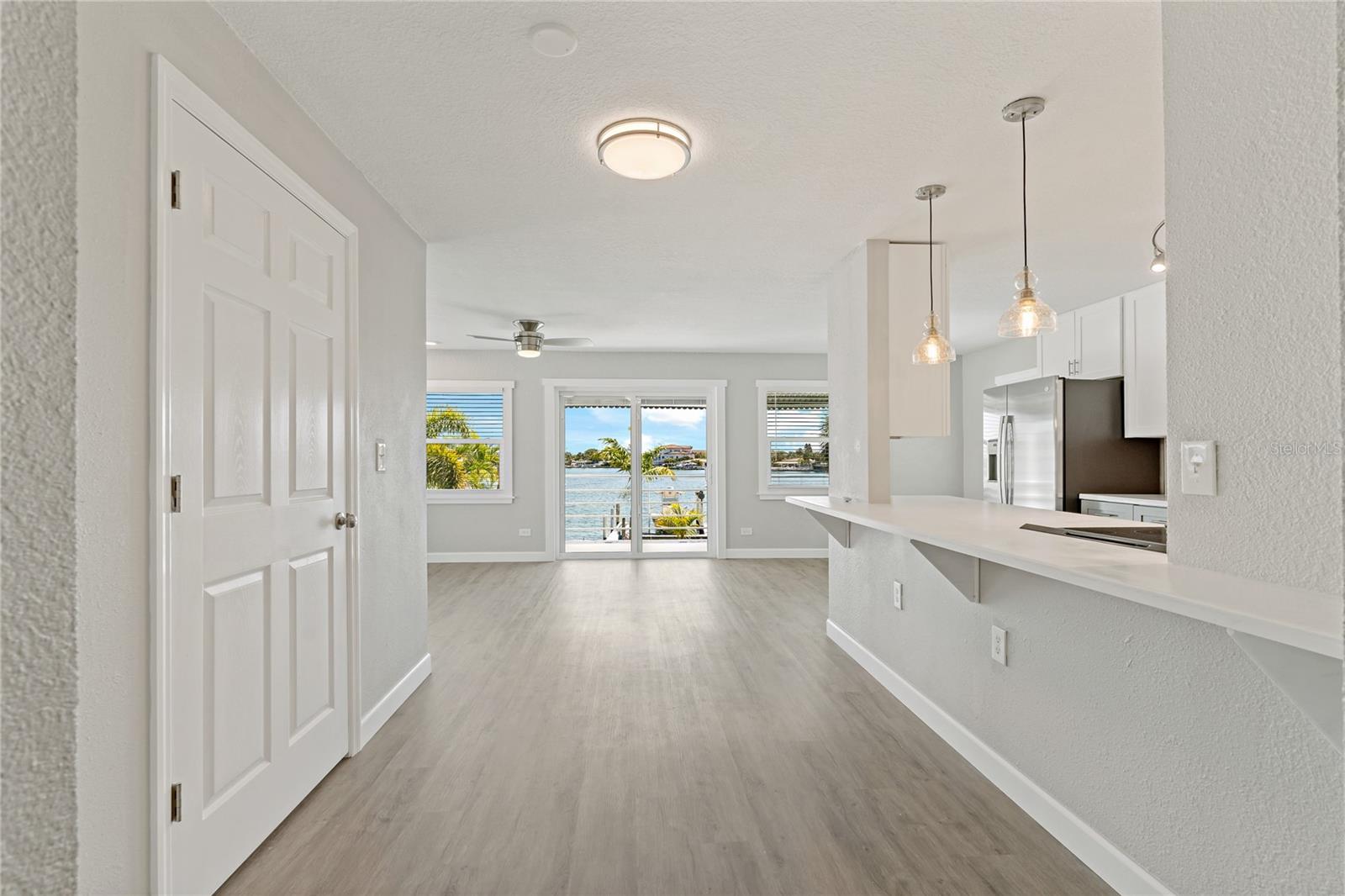 Image 19 of 44 For 8441 Bayshore Drive A