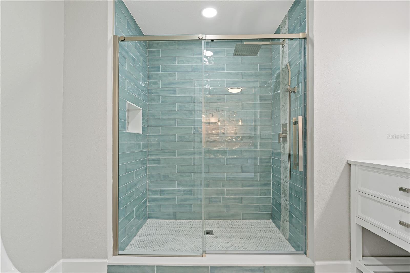 Image 22 of 44 For 8441 Bayshore Drive A