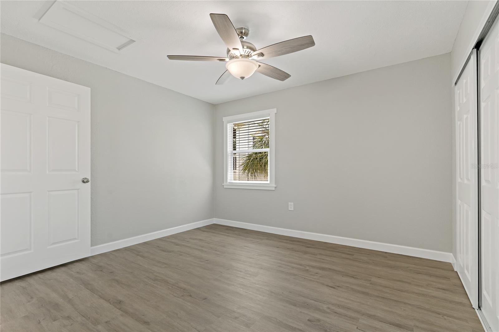 Image 27 of 44 For 8441 Bayshore Drive A