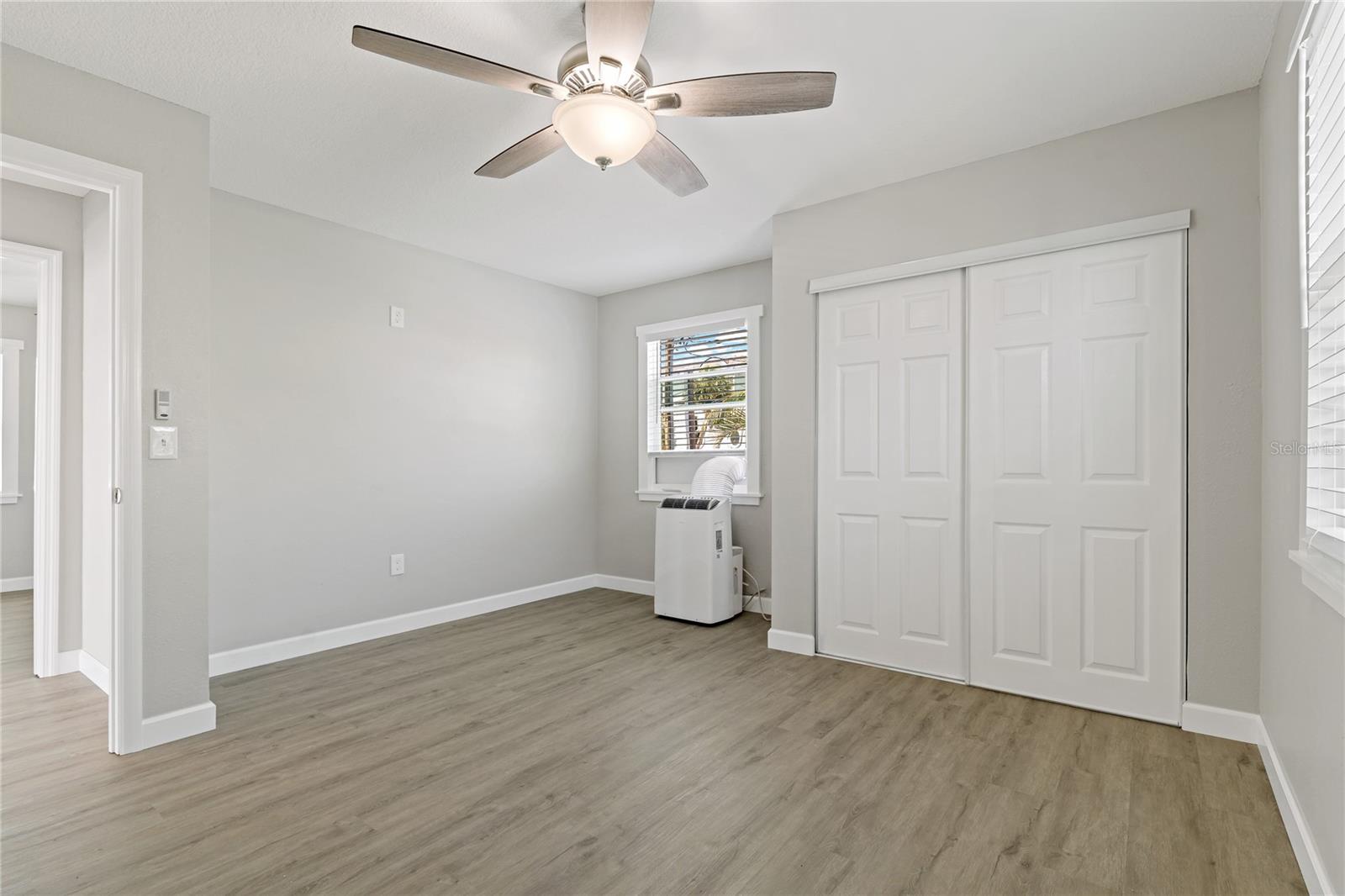 Image 29 of 44 For 8441 Bayshore Drive A