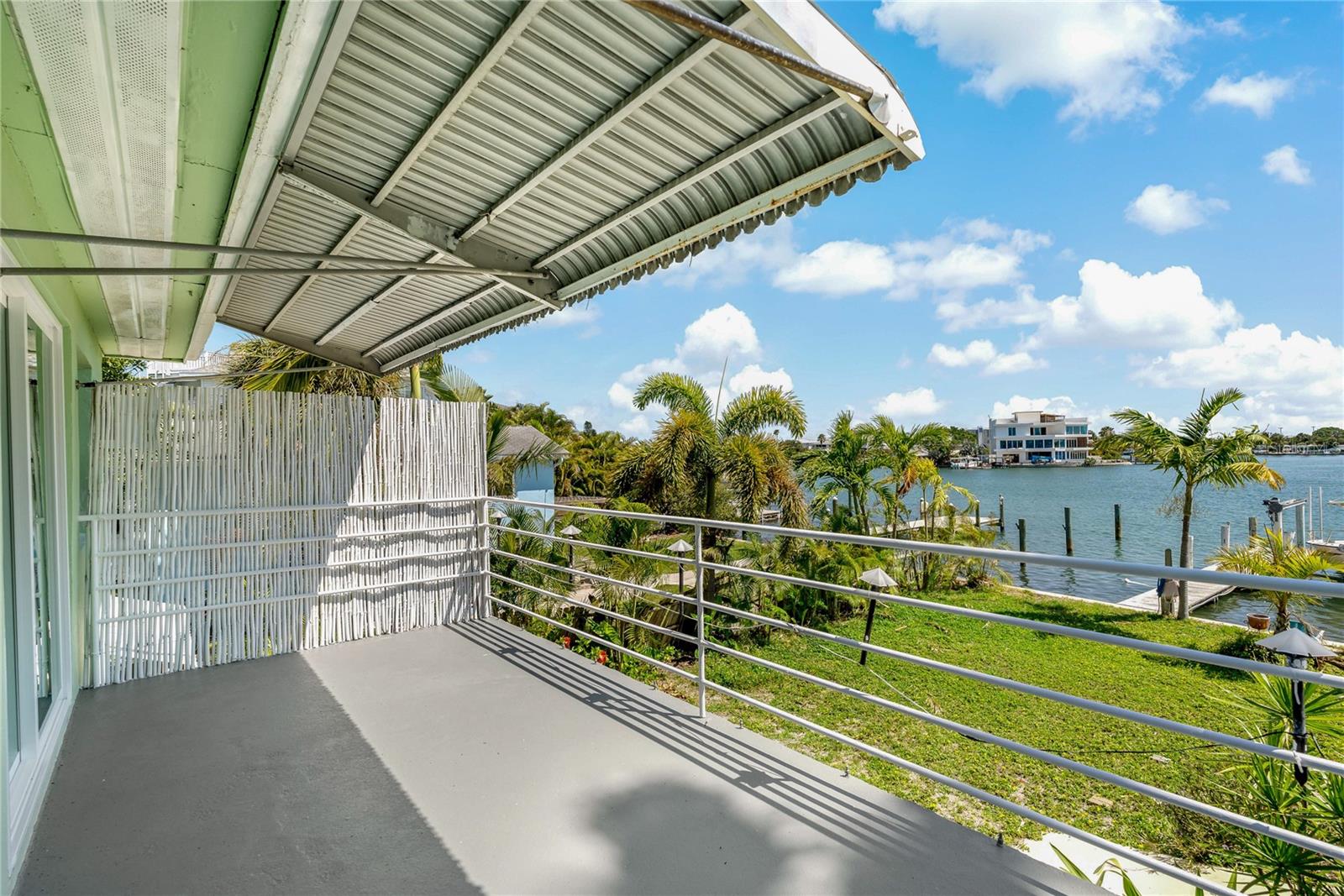 Image 33 of 44 For 8441 Bayshore Drive A