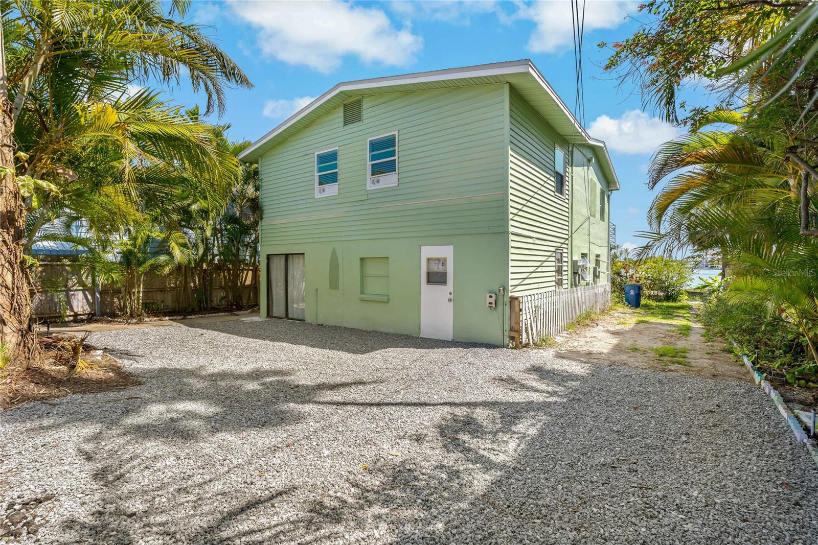 Image 43 of 44 For 8441 Bayshore Drive A