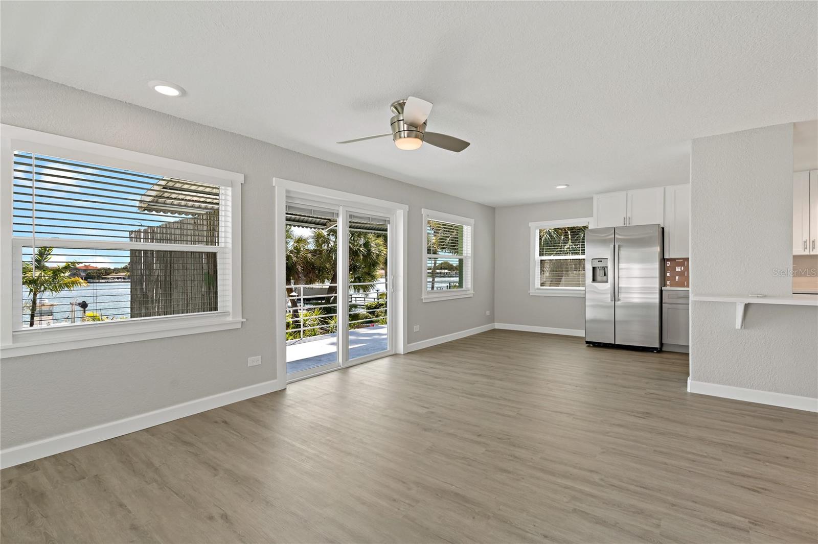 Image 9 of 44 For 8441 Bayshore Drive A