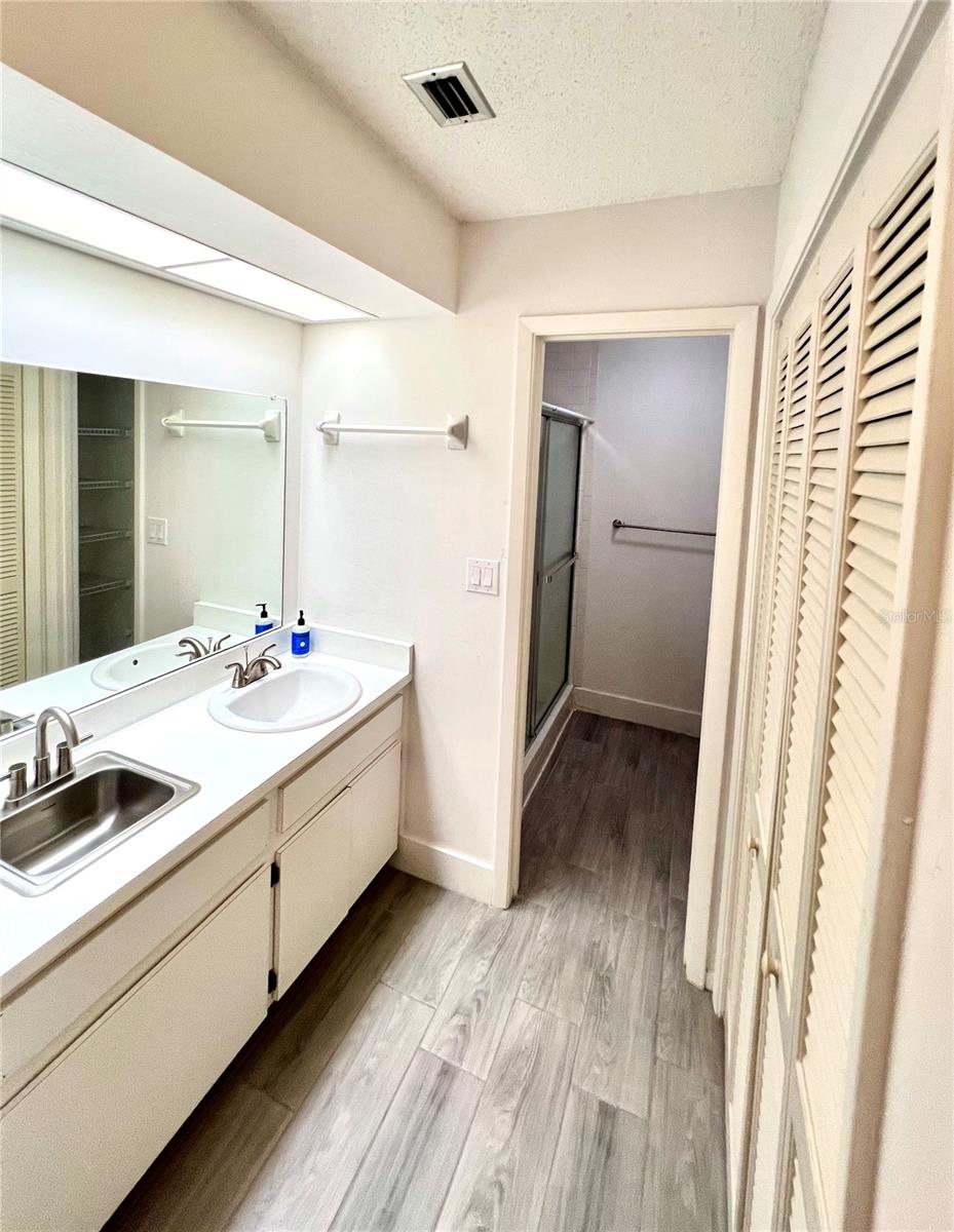 Image 9 of 12 For 60 Iris Place