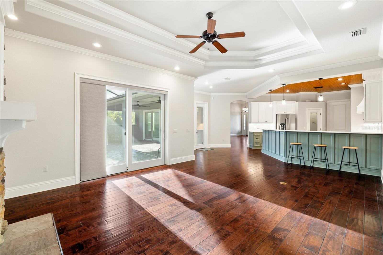 Image 16 of 79 For 6632 Crescent Woods Circle