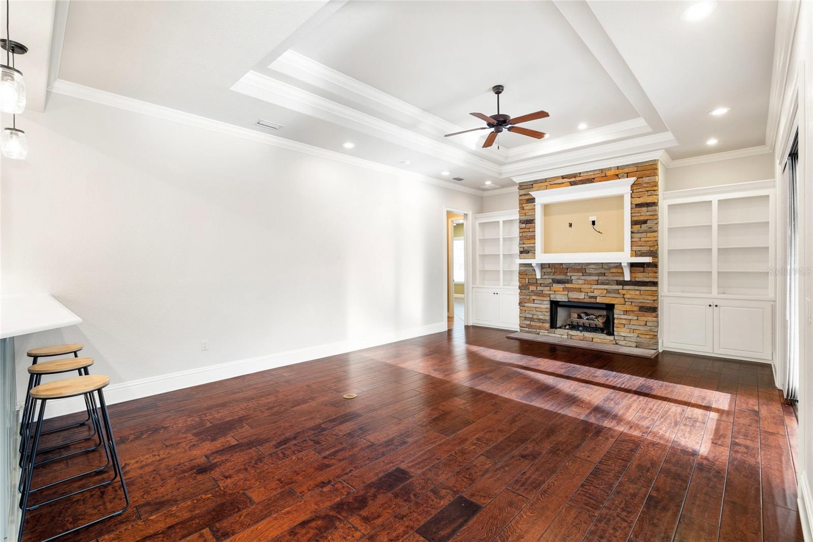 Image 19 of 79 For 6632 Crescent Woods Circle