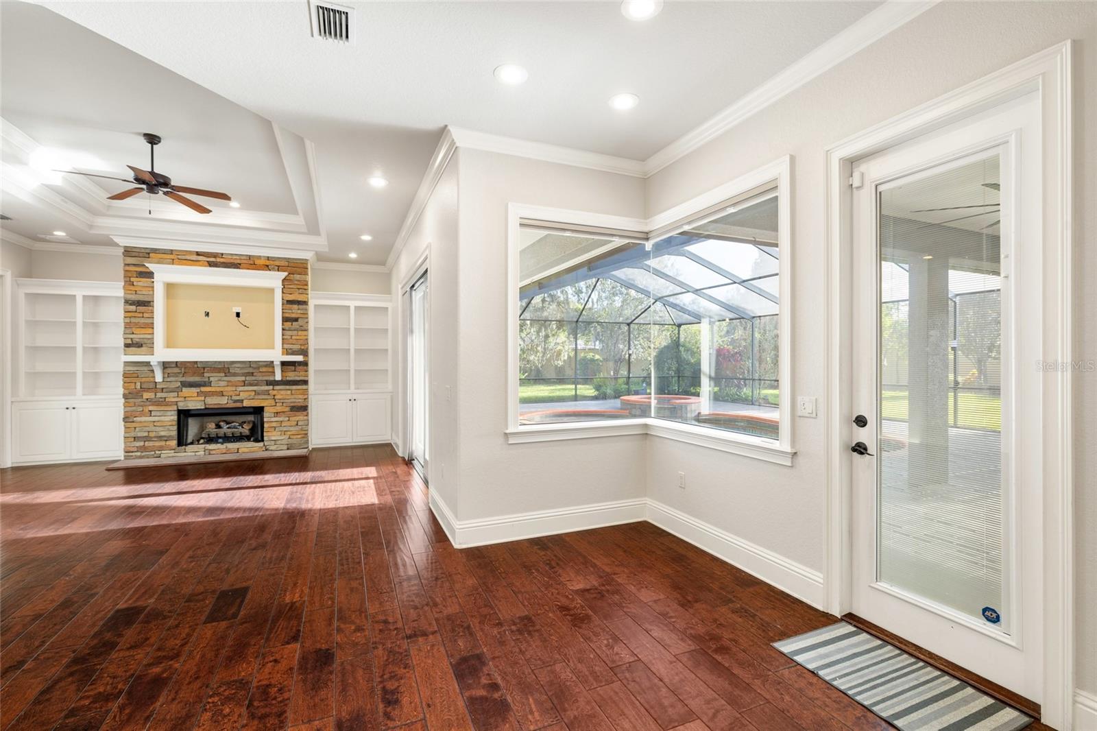 Image 25 of 79 For 6632 Crescent Woods Circle